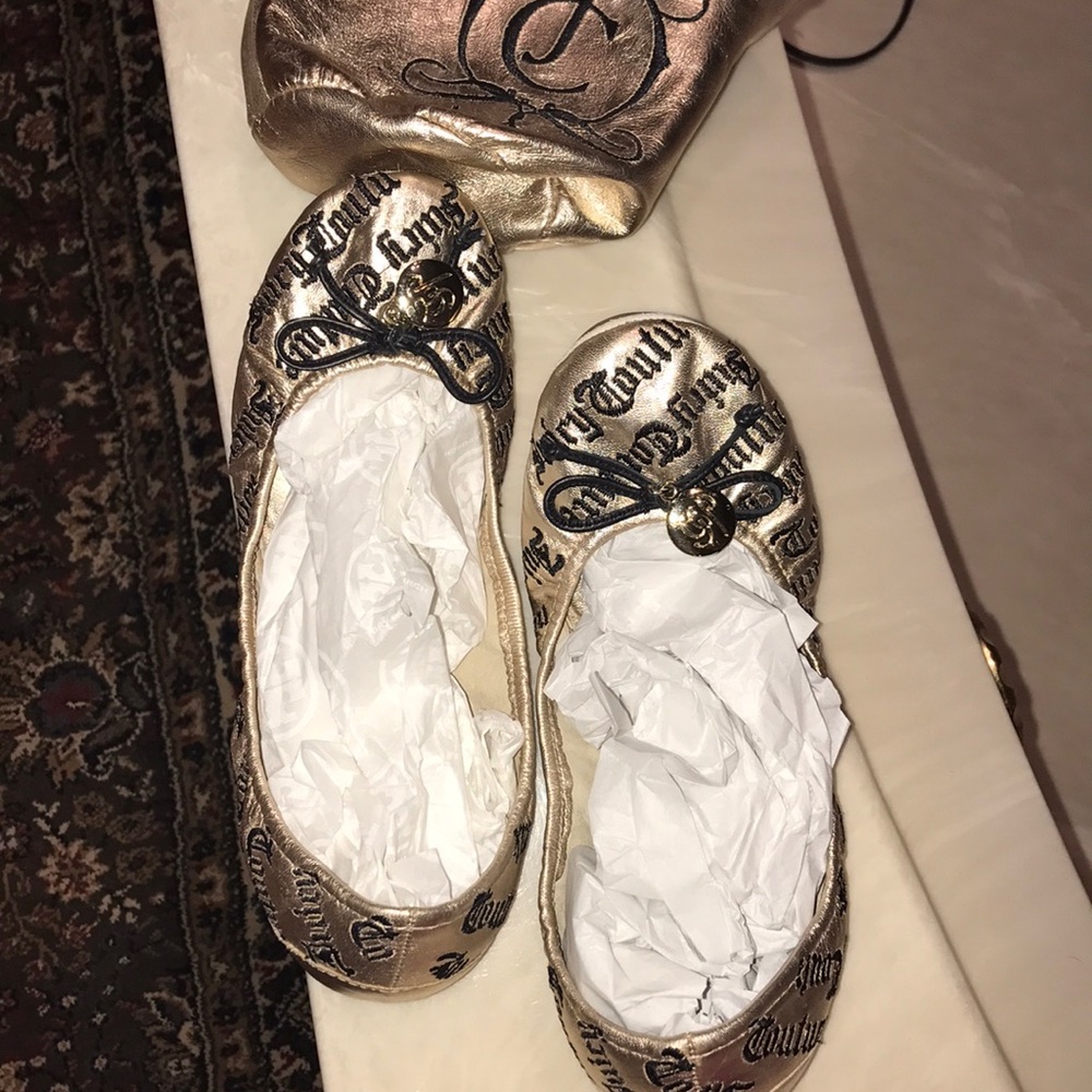 Juicy Couture gold & black ballet flats.